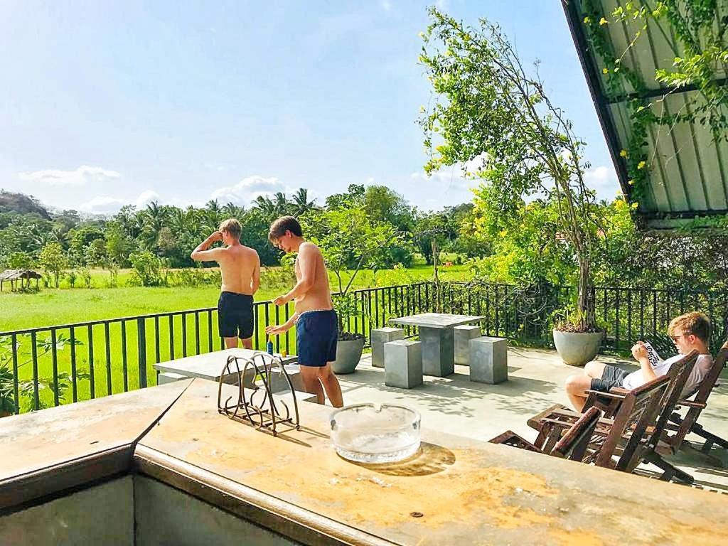 シギリヤカシャパ キングダム ビュー ホームアパートメント エクステリア 写真